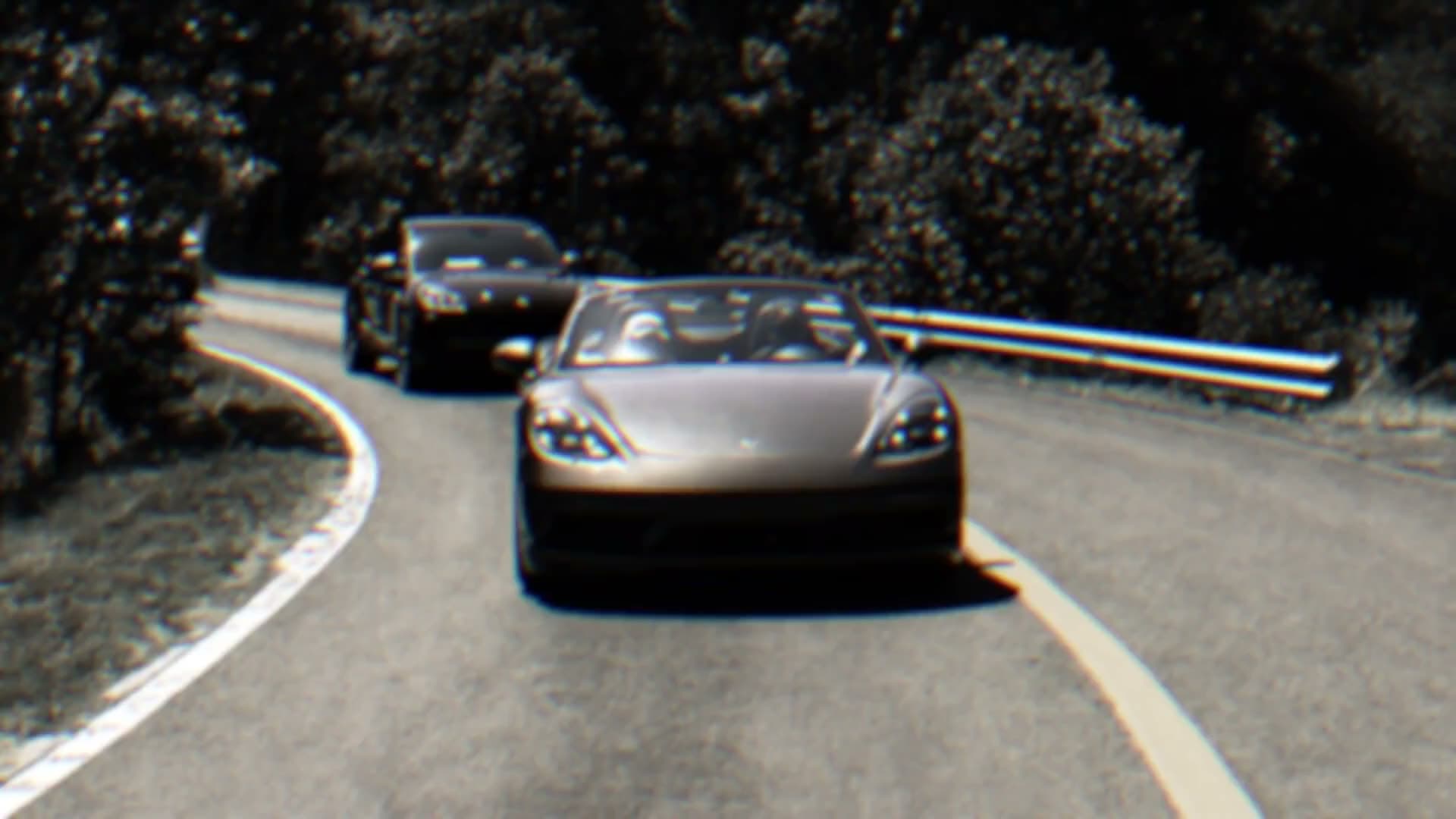 PORSCHE — LA FORET — CAYENNE CARAVAN